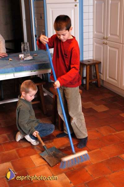 Nom de l'image : Enfant_Travaux_E00020787-1 — Description :