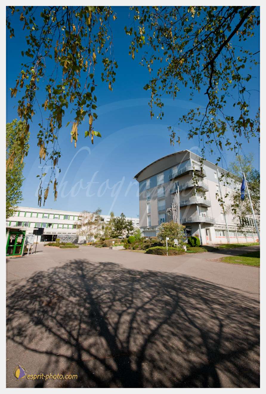 Nom de l'image : D30102044a.com — Description :