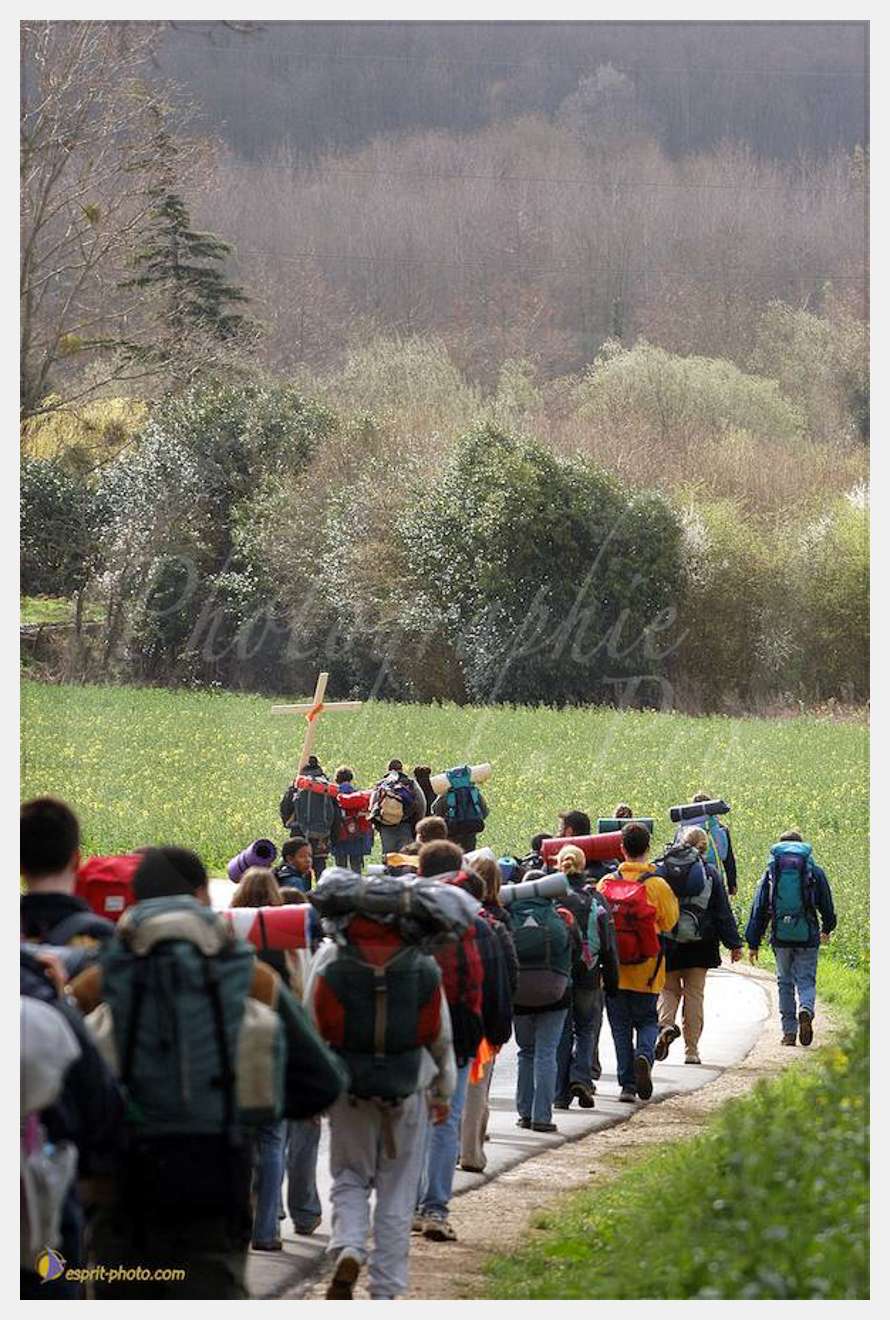 Nom de l'image : D1120213-01 — Description :  PE?lerinage de Chartres 2004
