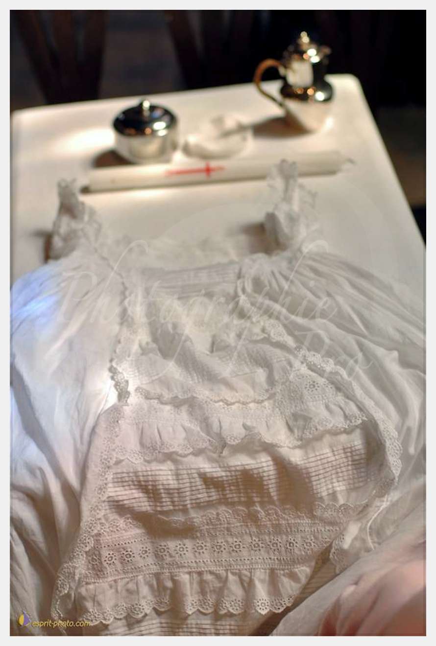 Nom de l'image : D2226637_1 — Description :  BaptI?me de bE?bE?