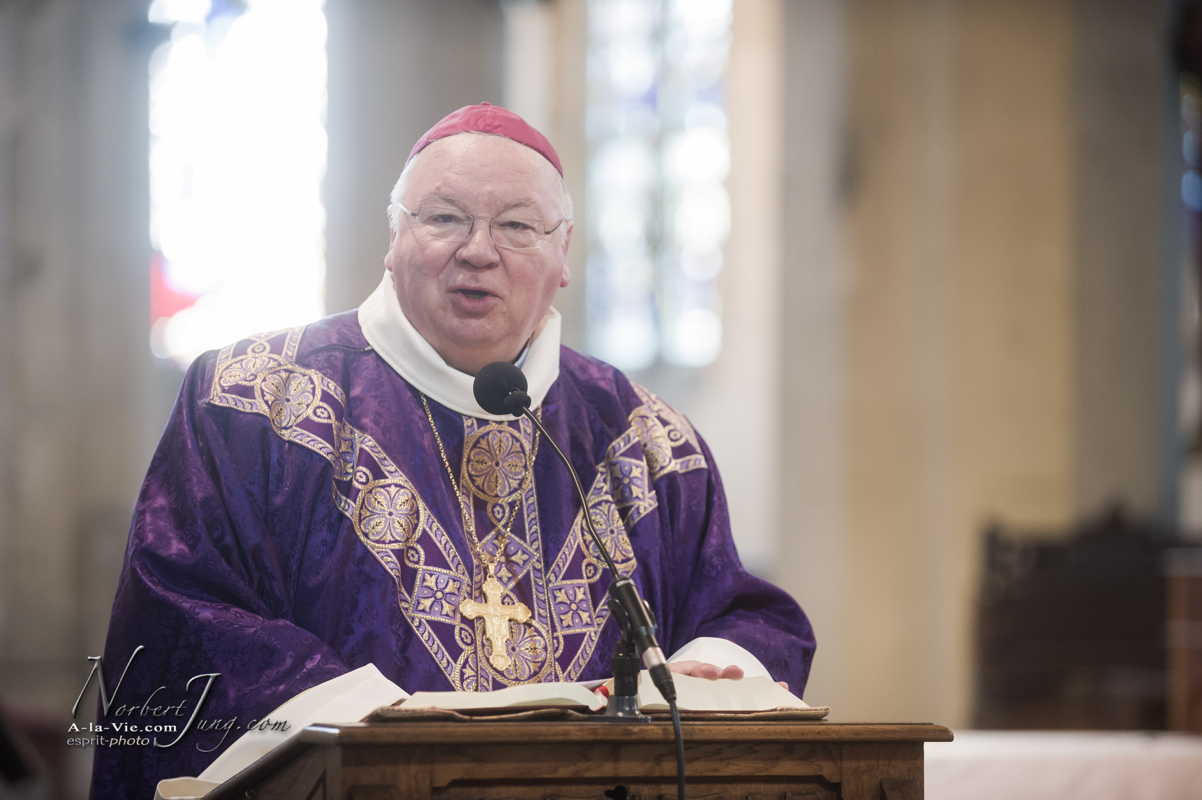 Nom de l'image : Messe-de-cloture-et-appel-decicif-des-Catecumen-a-la-Madeleine_2013-02-17__(c)Norbert-Jung.com_D3s096862 — Description :