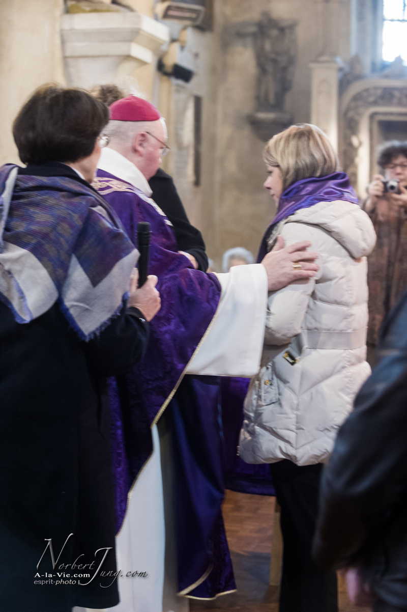 Nom de l'image : Messe-de-cloture-et-appel-decicif-des-Catecumen-a-la-Madeleine_2013-02-17__(c)Norbert-Jung.com_D3s096867 — Description :