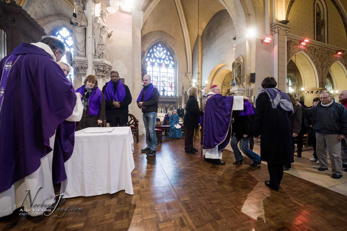 Nom de l'image : Messe-de-cloture-et-appel-decicif-des-Catecumen-a-la-Madeleine_2013-02-17__(c)Norbert-Jung.com_D3s096881 — Description :