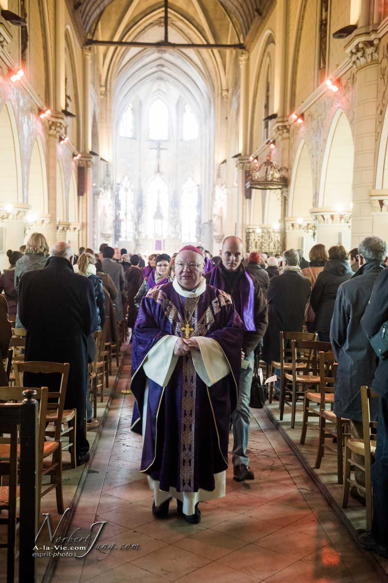 Nom de l'image : Messe-de-cloture-et-appel-decicif-des-Catecumen-a-la-Madeleine_2013-02-17__(c)Norbert-Jung.com_D3s096887 — Description :