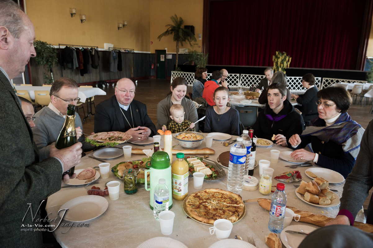 Nom de l'image : Repas-de-la-cloture-VP-a-la-salle-de-Fete-de-Verneuil_2013-02-17__(c)Norbert-Jung.com_D3s096951 — Description :
