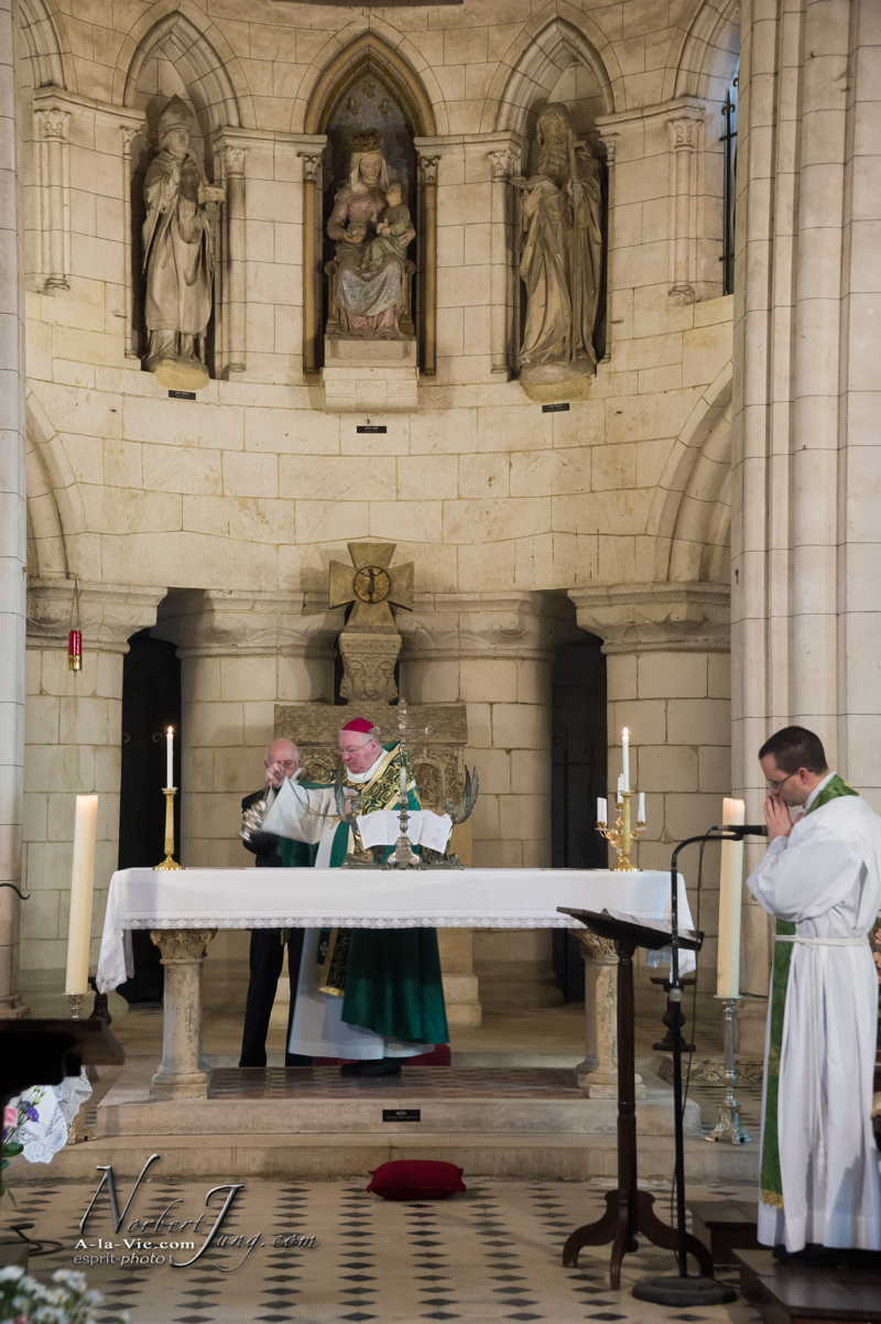 Nom de l'image : Vepres-a-Notre-Dame-de-Verneuil_2013-01-27__(c)Norbert-Jung.com_D3s096547 — Description :