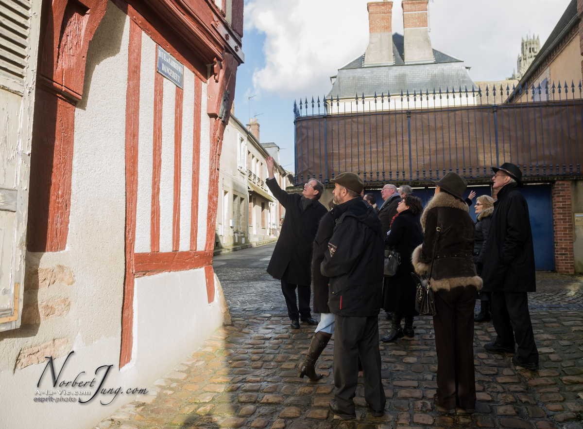 Nom de l'image : Visite-de-Verneuil-avec-le-Maire_2013-01-27__(c)Norbert-Jung.com_D3s096488 — Description :
