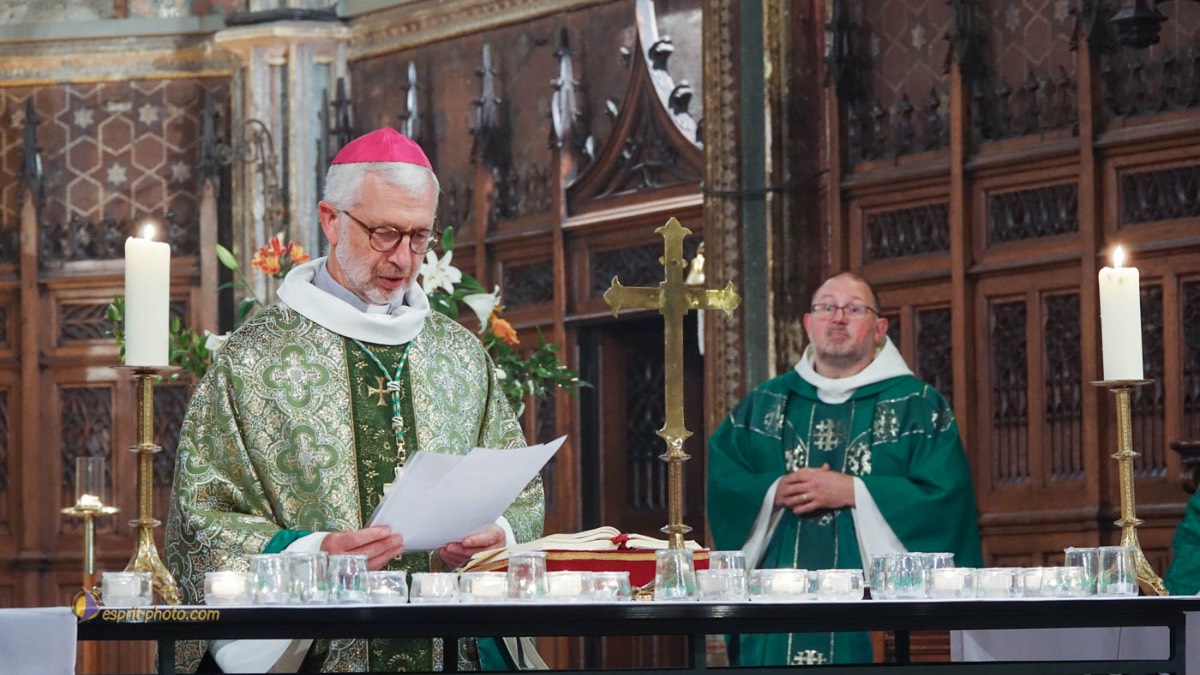 Nom de l'image : 120345_S1130130_c_esprit-photo.com — Description :