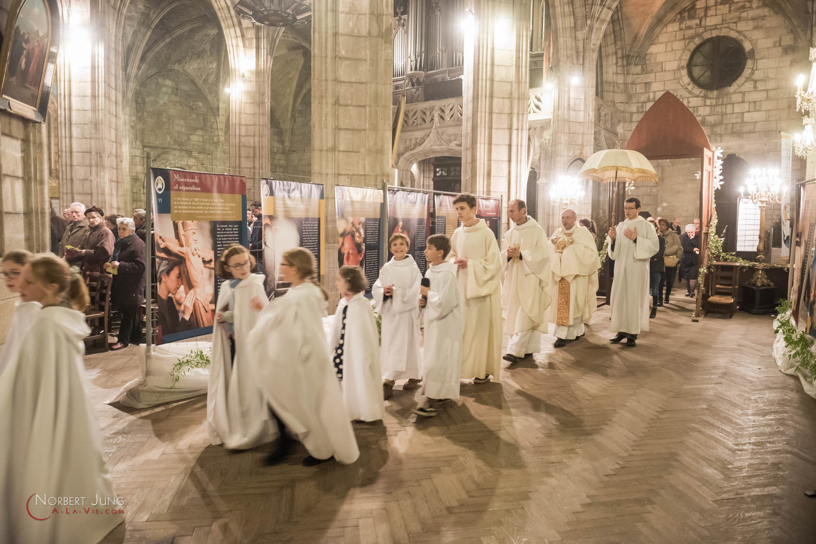 Nom de l'image : 160324_20h30_D8e093212_(c)A-la-Vie.com — Description :