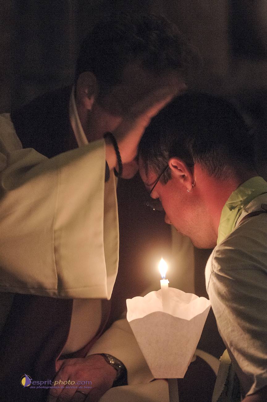 Nom de l'image : D2167984_1_c_Photographie.Pro — Description :  Routes de VËzelay 2006 PÈlerinage : Route de VÈzelay 28 mai 2